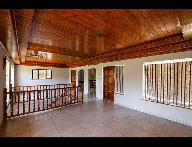 7 BEDROOM HOUSE FOR SALE IN AVOCA
